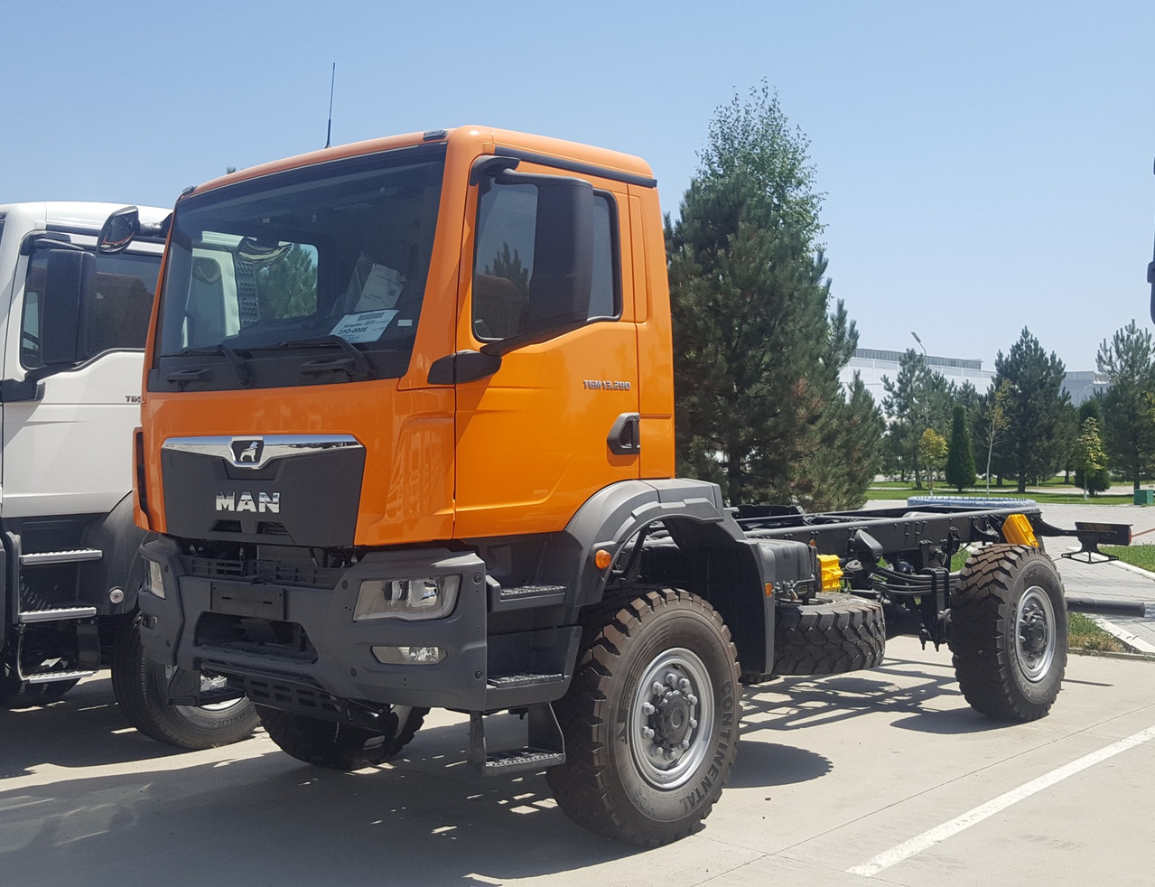MAN TGM 13.290 4x4 BB CH SP065