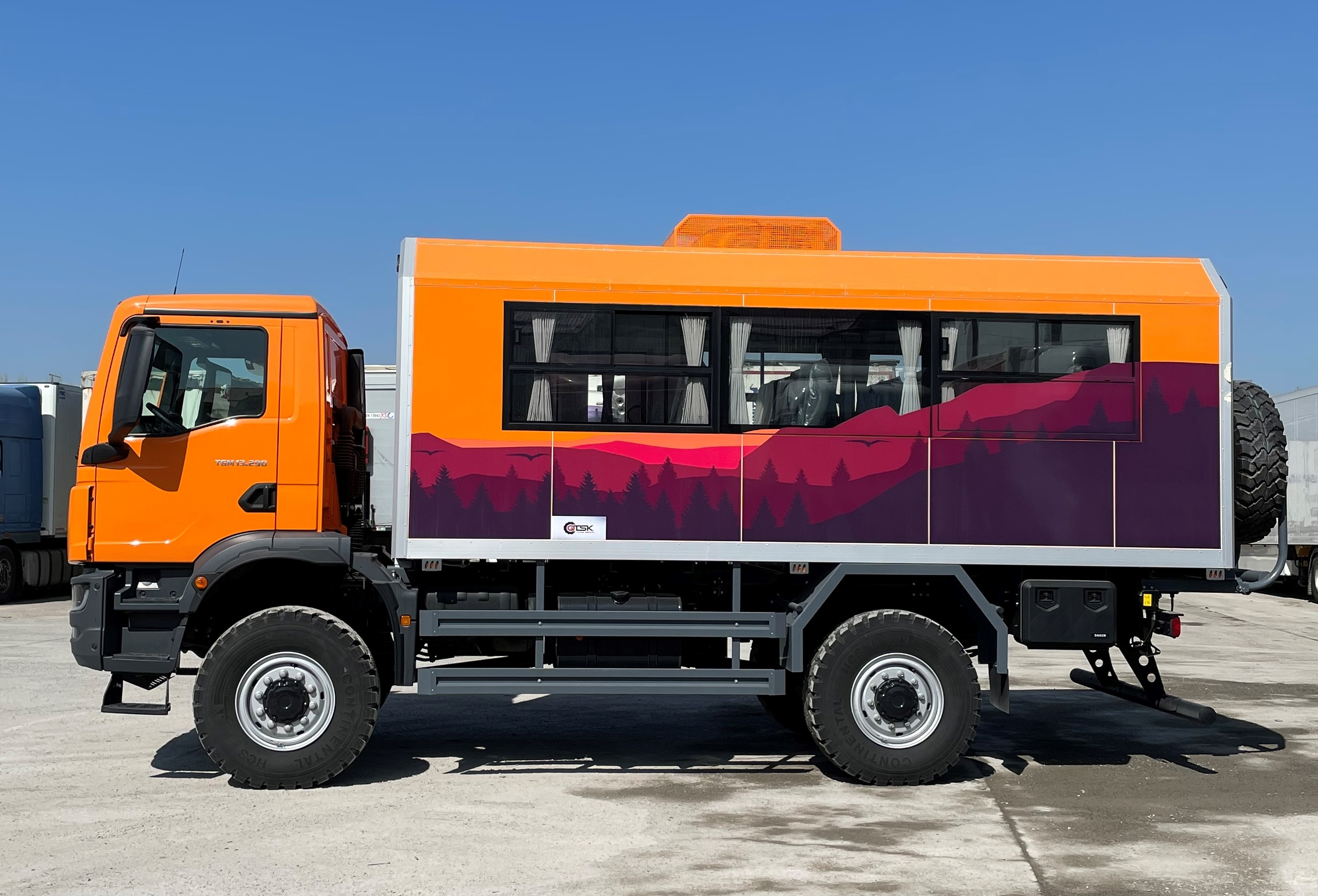 Вахтовый автобус MAN TGM 13.290 4x4 BB CH A065 - 20 мест.