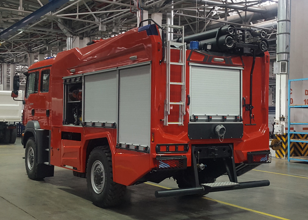 MAN TGM 13.240 4x4 BB F803 - 4 куб.м