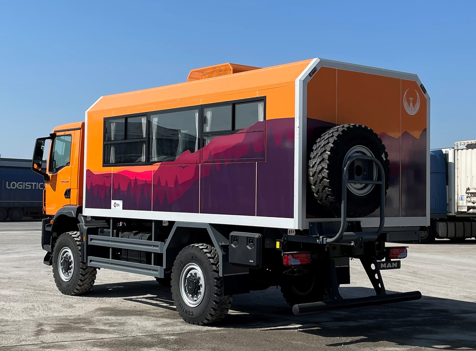 Вахтовый автобус MAN TGM 13.290 4x4 BB CH A065 - 20 мест.