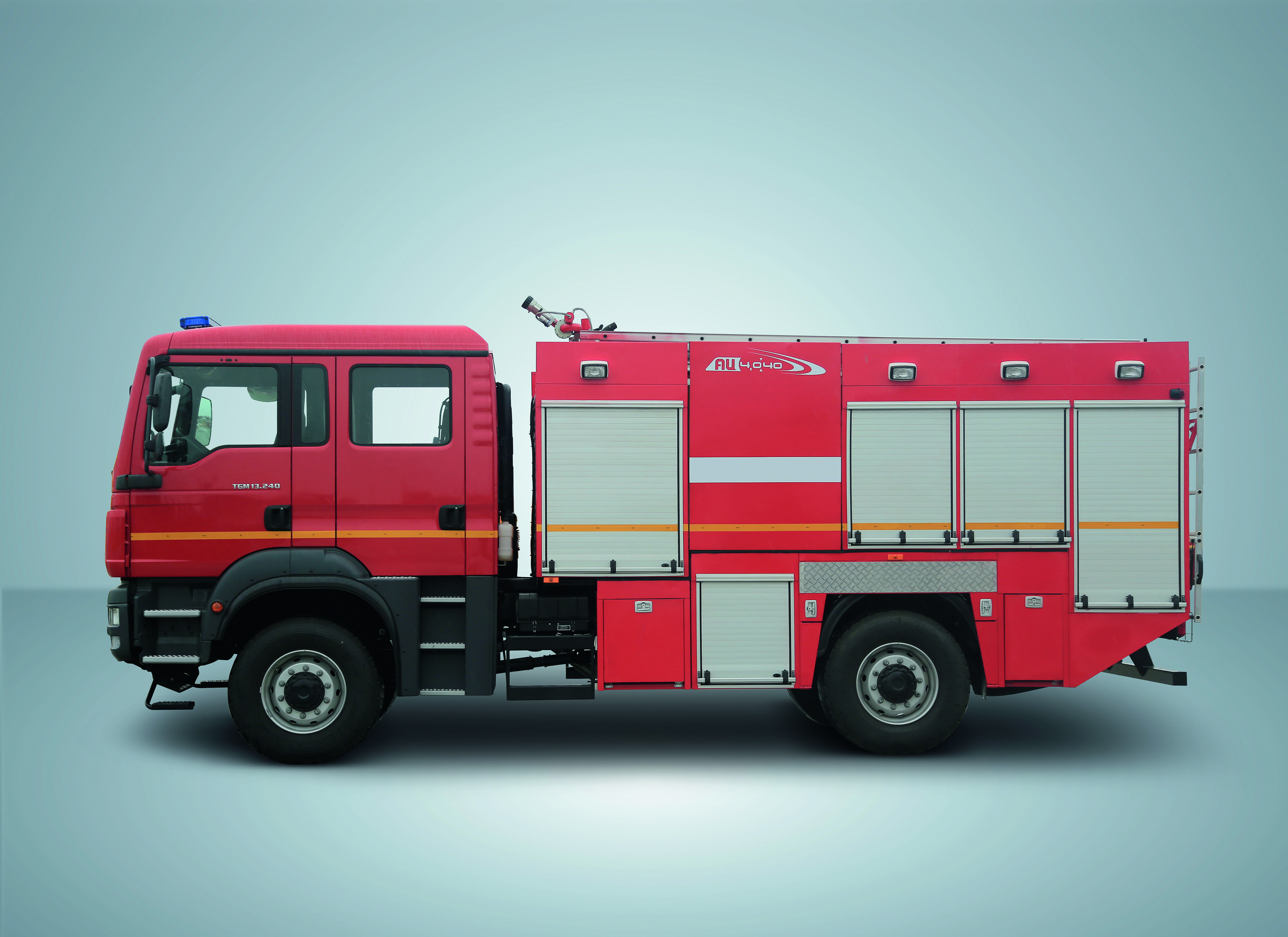 MAN TGM 13.240 4X4 BB F80 АЦ-4