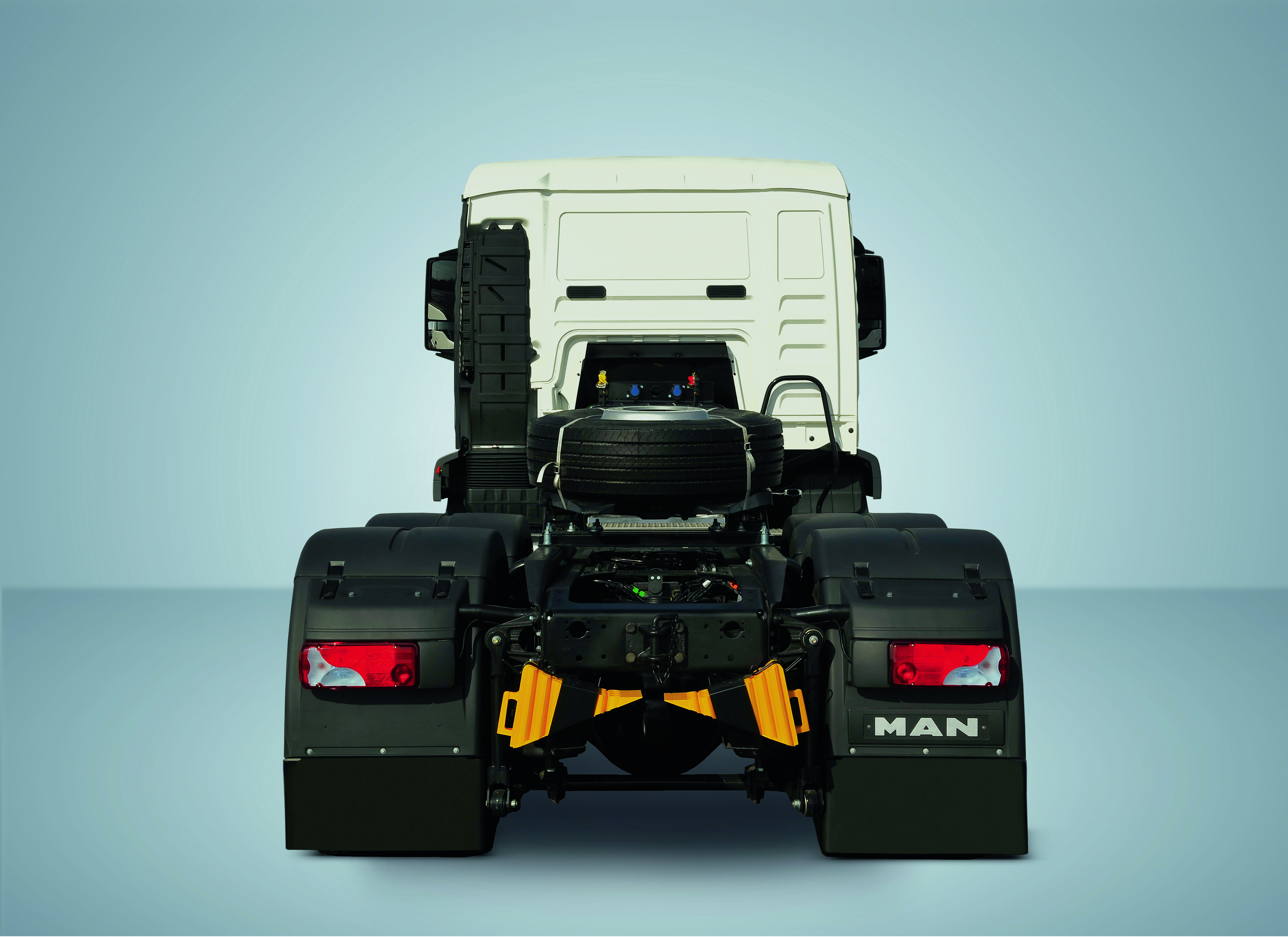 MAN TGS 26.400 6X4 BLS ADR