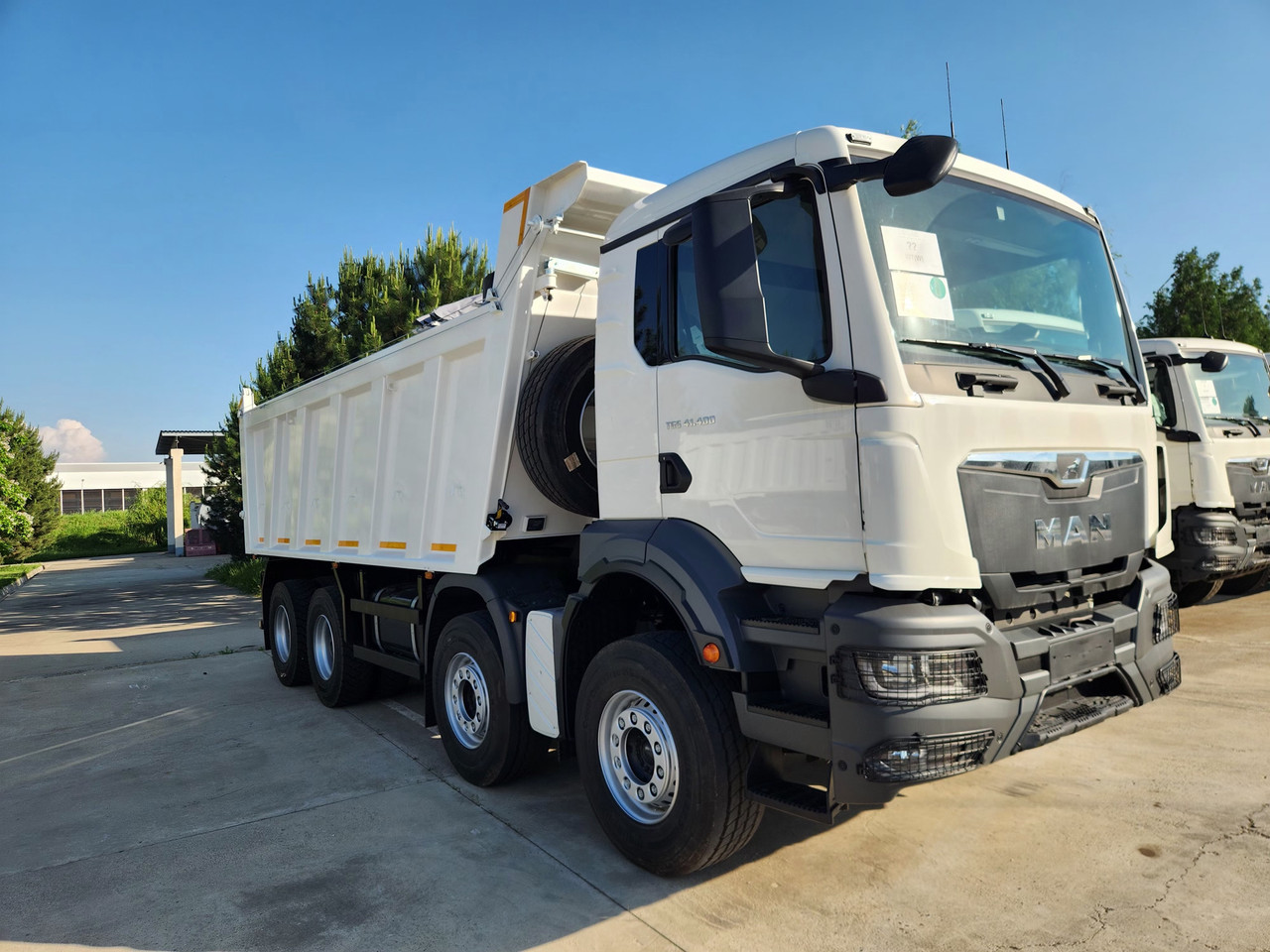 Автосамосвал MAN TGS 41.400 8x4 BB CH KF022 - 28 т / 20 куб.м