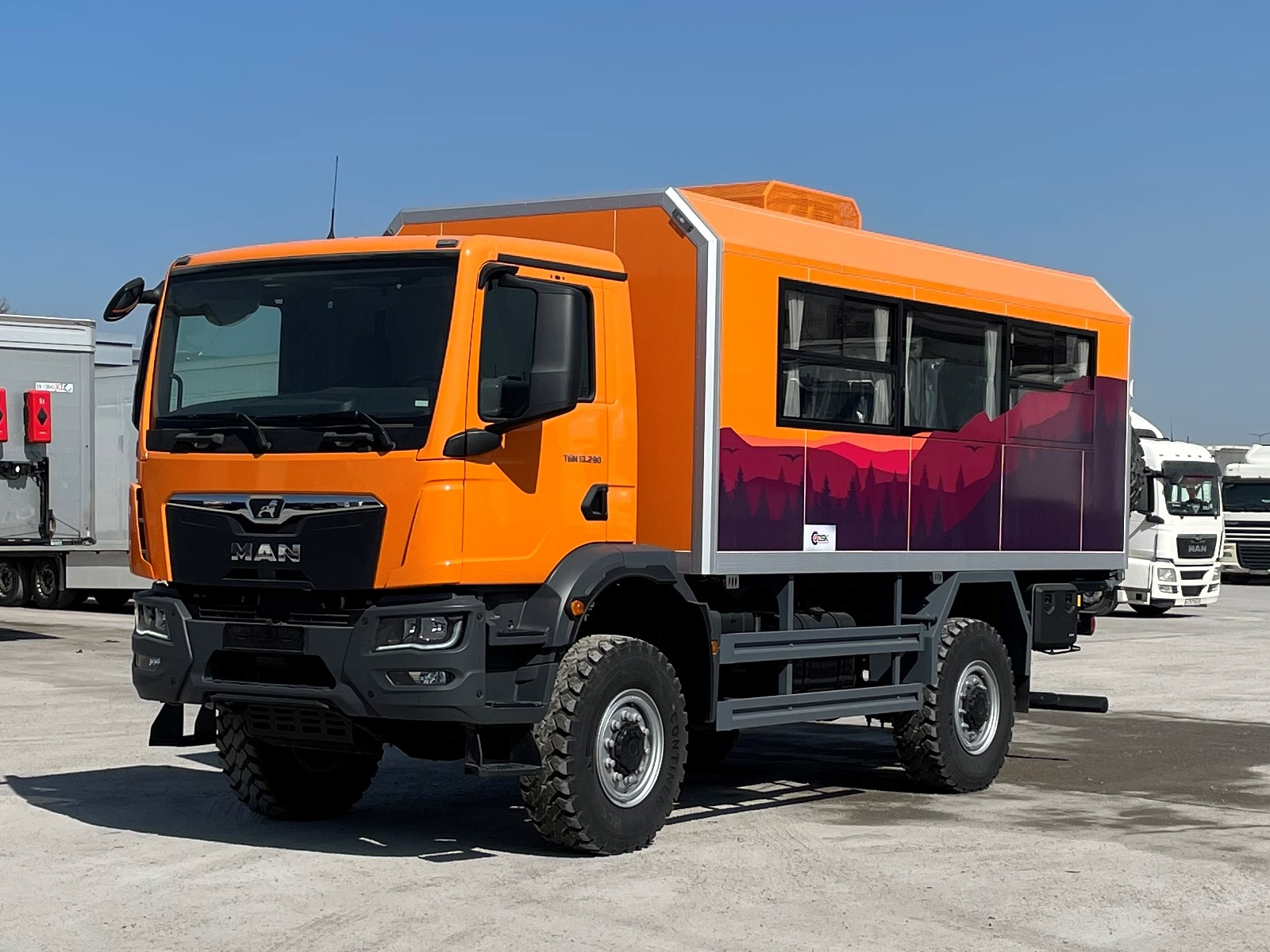 Вахтовый автобус MAN TGM 13.290 4x4 BB CH A065 - 20 мест.