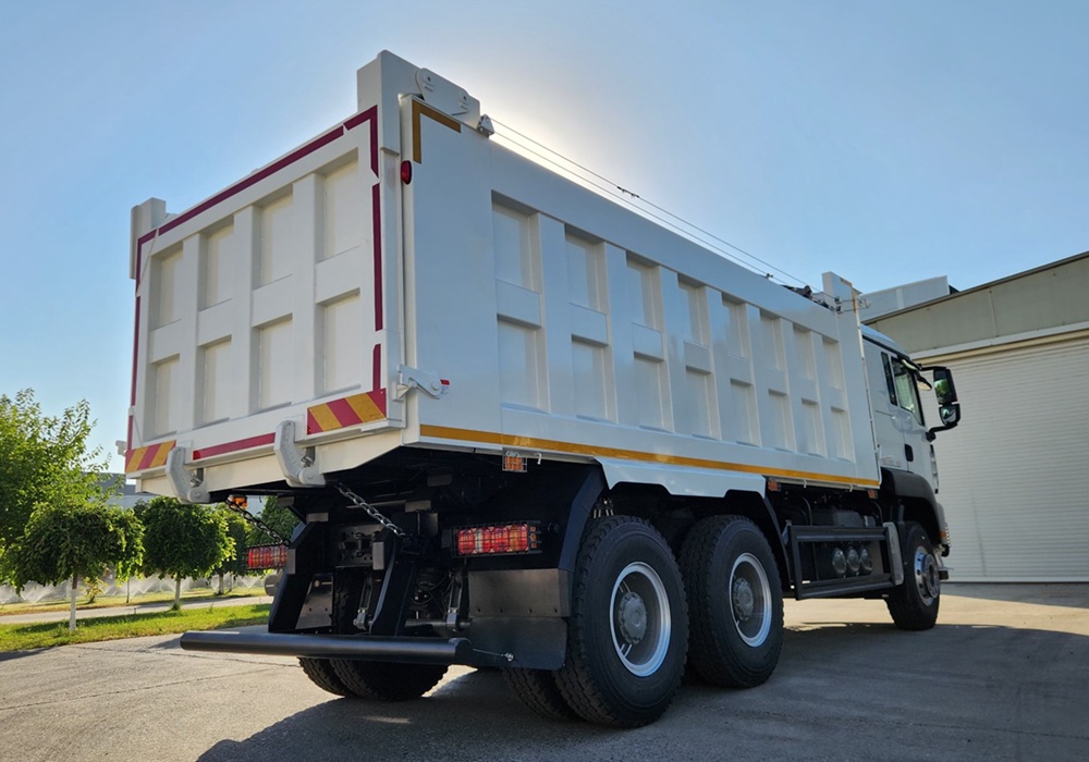Howo-T5G 6x4 - 25 т / 20 куб.м Sunhunk